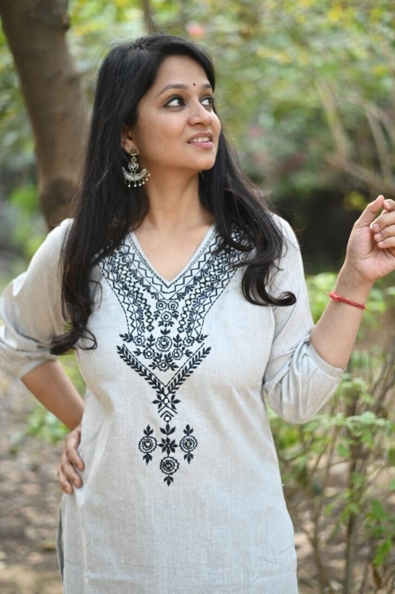 2 pcs Beautiful Partywear Khadi Cotton Salwar Suit Indian Women Kurti Pant Set - 001FASHIONFORWARD
