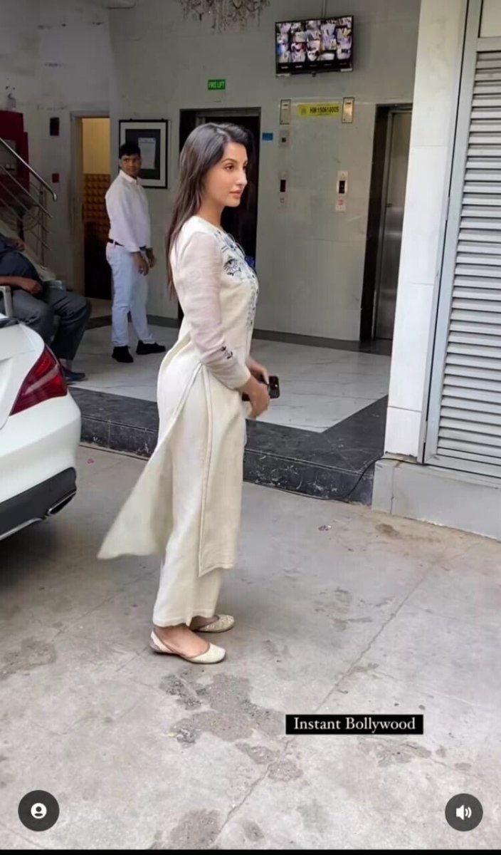 2 pcs White embroidered bollywood nora style kurti pant salwar kameez Dress - 001FASHIONFORWARD