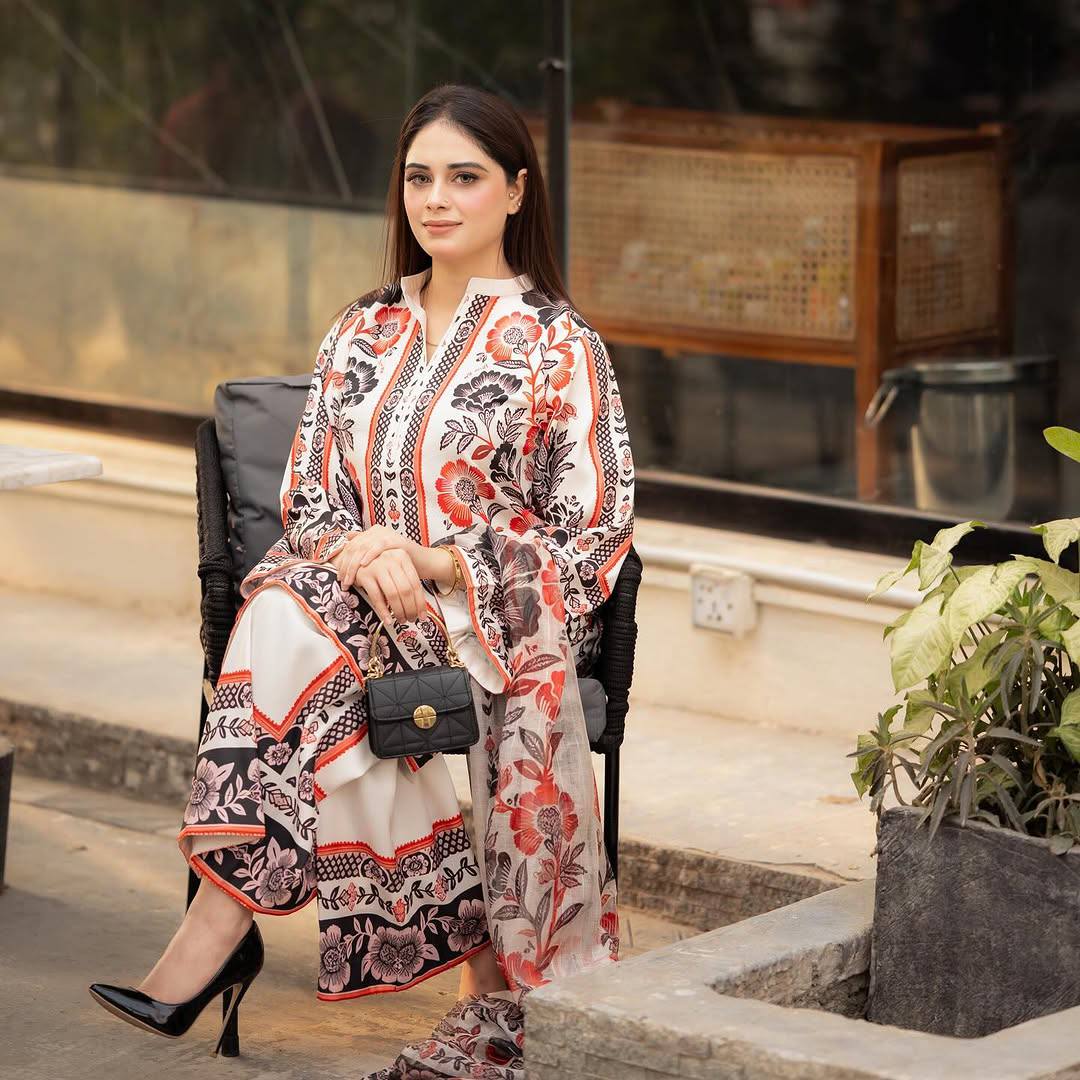 Beige & Bronze Digital Printed Designer Farsi Suit WIth Chiffon Duppatta Suit set - 001FASHIONFORWARD