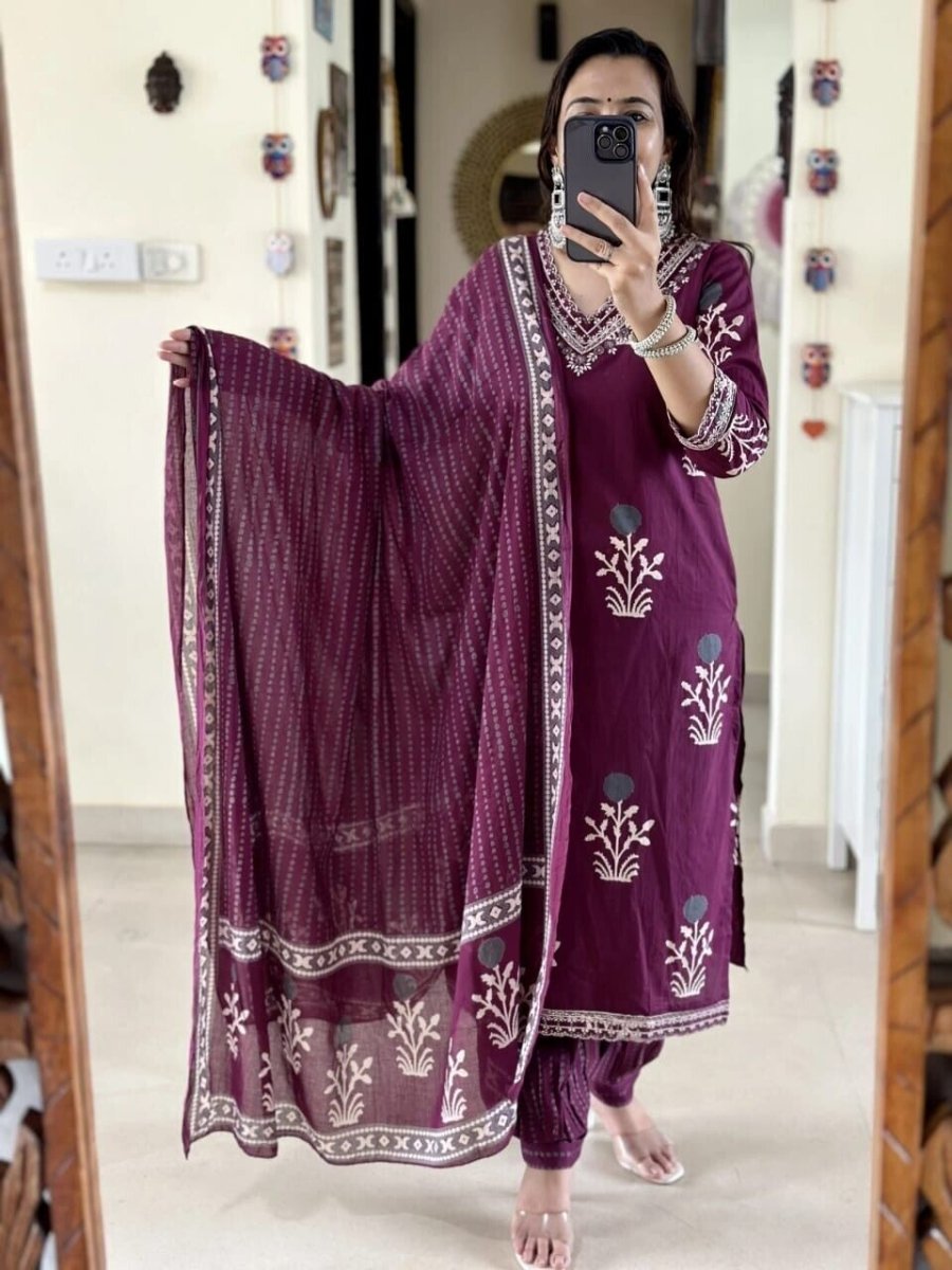Black Cotton A - line suit salwar kameez set Embroidery – 3 - Piece Ensemble v neck - 001FASHIONFORWARD