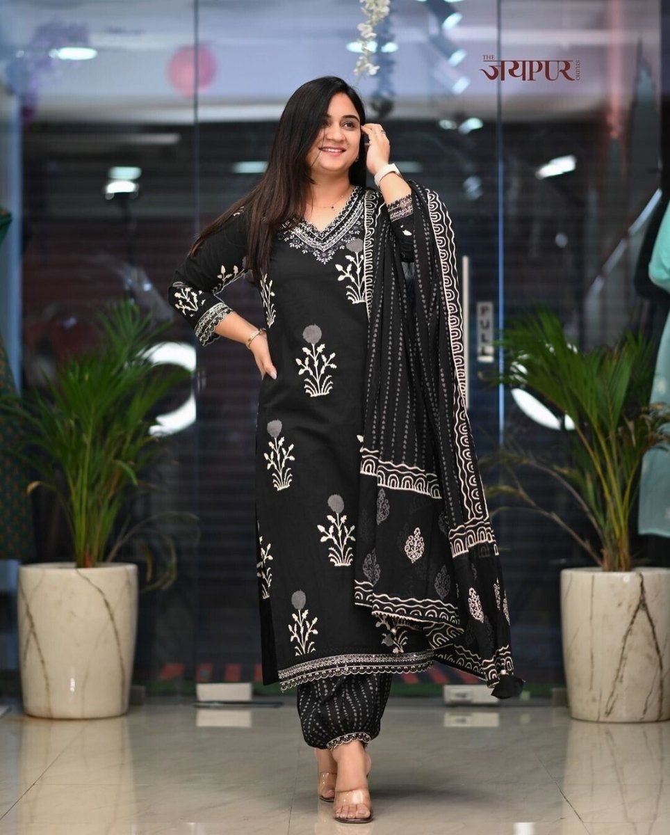 Black Cotton A - line suit salwar kameez set Embroidery – 3 - Piece Ensemble v neck - 001FASHIONFORWARD
