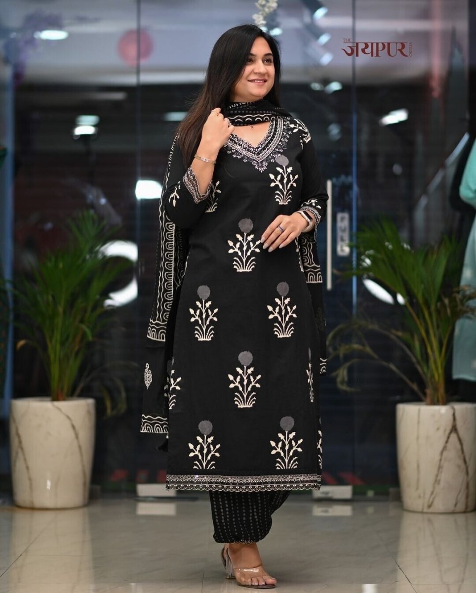 Black Cotton A - line suit salwar kameez set Embroidery – 3 - Piece Ensemble v neck - 001FASHIONFORWARD