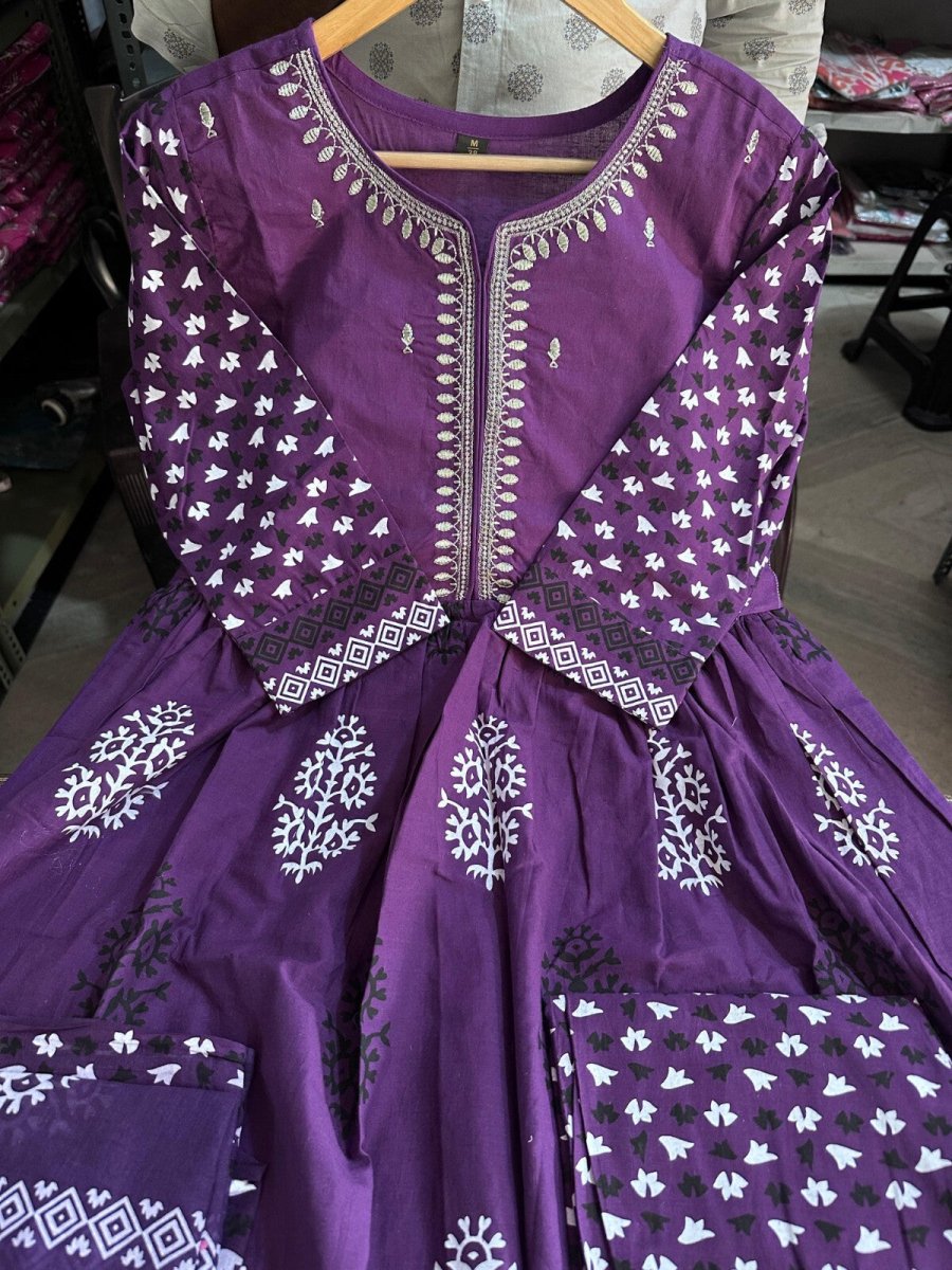 Indian Women Purple Cotton Floral Printed Anarkali Flared Kurta Kurti Long Dress - 001FASHIONFORWARD