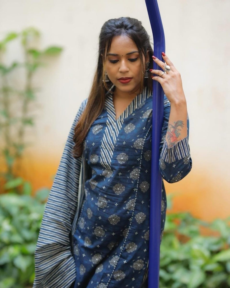 Women Salwar Kameez Elegant Cotton Straight Suit with Handwork – 3 - Piece Set - 001FASHIONFORWARD