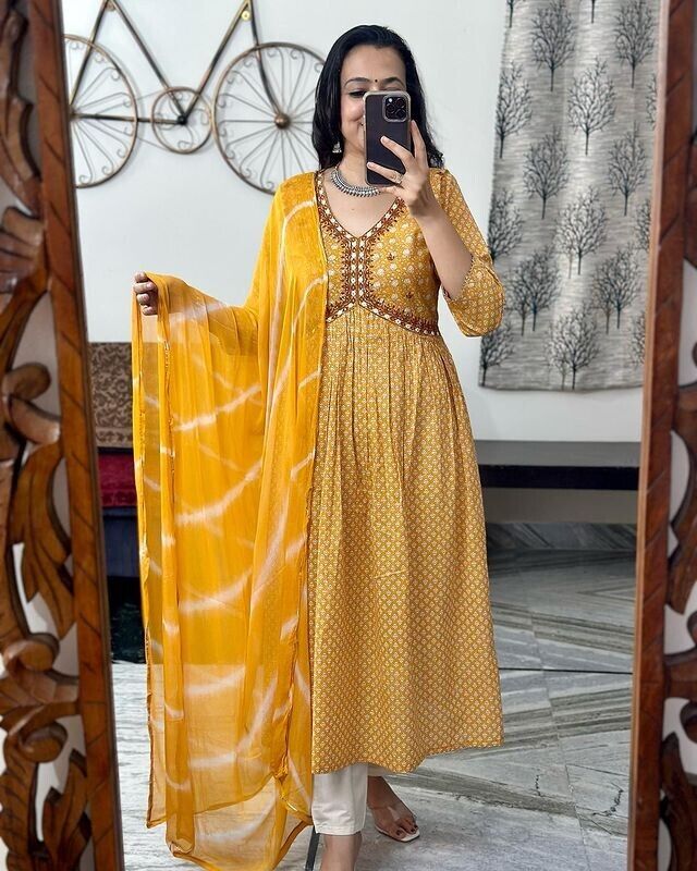 Yellow Bollywood Anarkali Gown Suit – Indian Pakistani Designer Wear - 001FASHIONFORWARD